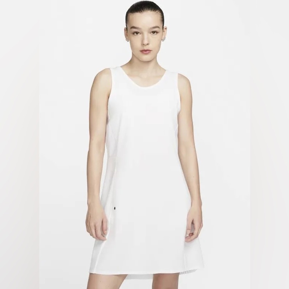 Nike Women’s Sleeveless Dri-FIT Ace Golf Dress